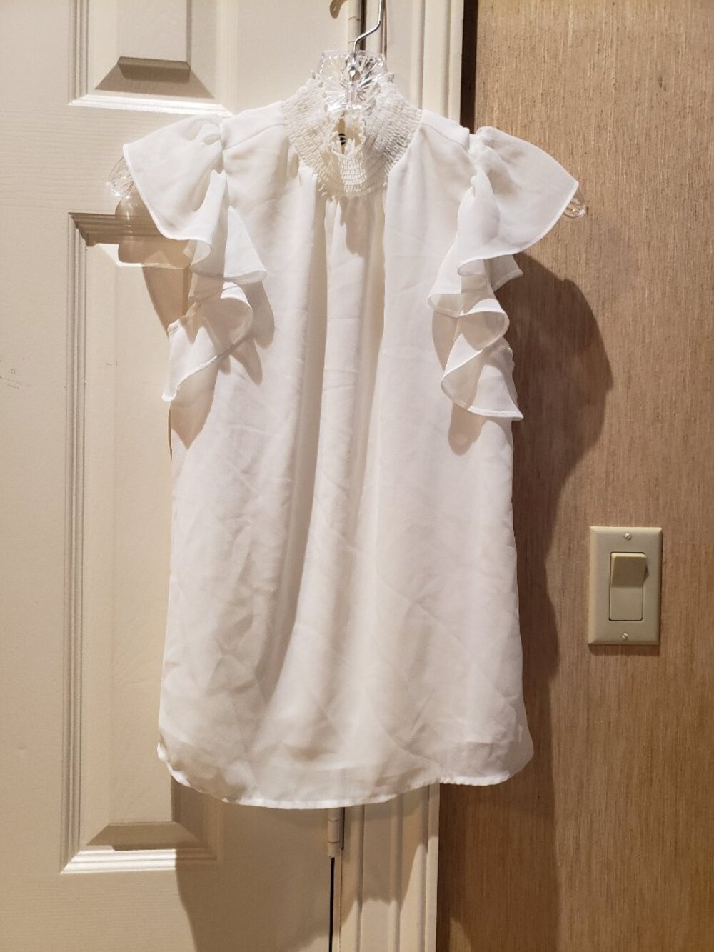 WHITE CHIFFON BLOUSE  XS - ONE STATE
